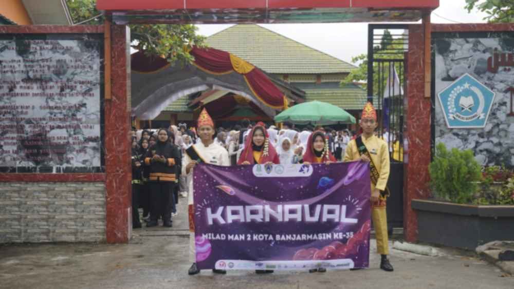 MUSTAHSIN RIMAJRA Day 8 – Karnaval,P5 Kelas XI,Bursa Kampus – Senin,17 Februari 2025