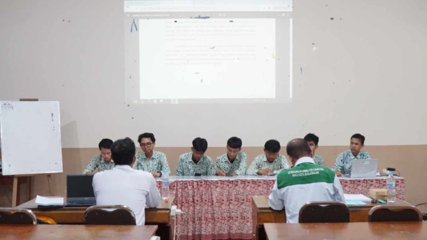 Seminar Hasil Karya Tulis Ilmiah (KTI) Siswa Kelas 11 Selasa Tanggal 20 Mei 2025