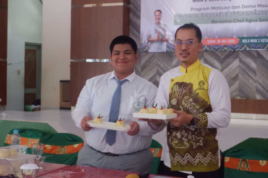 Kegiatan Peningkatan Kompetensi Siswa Program Motivasi dan Demo Masak