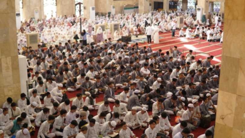 Batamat Al-Qur’an & Sholat Hajat Dalam Rangka Hari Jadi Provinsi Kalimantan Selatan Yang Ke-75 – Senin, 4 Agustus 2025