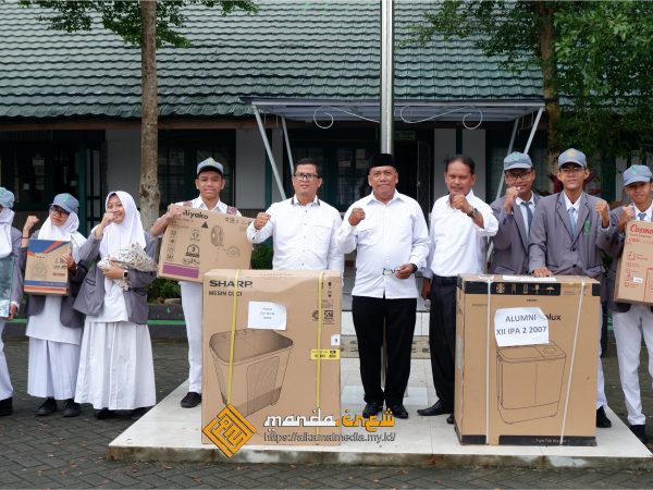 Upacara Bendera & Pembagian Hadiah  -  27  Februari 2023