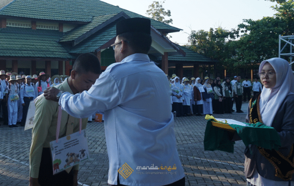Upacara Hari Senin - 15 Juli 2024