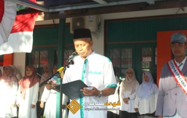 Upacara Bendera - Senin 09 September 2024