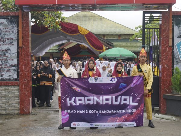 MUSTAHSIN RIMAJRA Day 8 - Karnaval,P5 Kelas XI,Bursa Kampus - Senin,17 Februari 2025